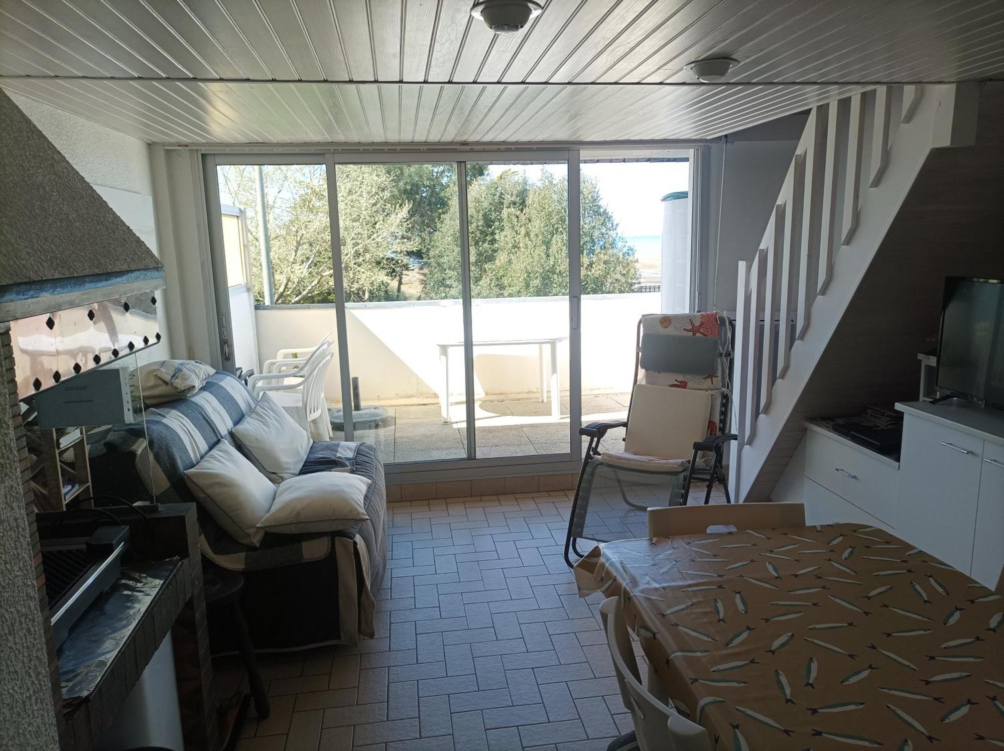 Appartement Vue Mer Exceptionnelle A 100M Tres Belle Plage 圣吉勒达德吕伊 外观 照片